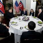 Доналд Тръмп и Ким Чен Ун по време на срещата им в Ханой 2019 г. Снимка: White House press office