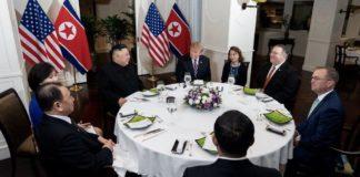 Доналд Тръмп и Ким Чен Ун по време на срещата им в Ханой 2019 г. Снимка: White House press office