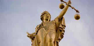 Golden Lady Justice, Bruges, Belgium. Снимка: wikimedia commons