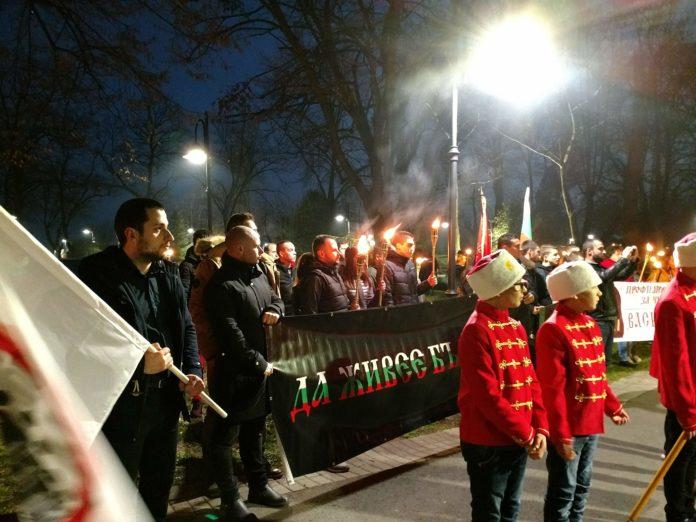 Факелно шествие в памет на Васил Левски, Бургас 2019 г. Снимка: Искра