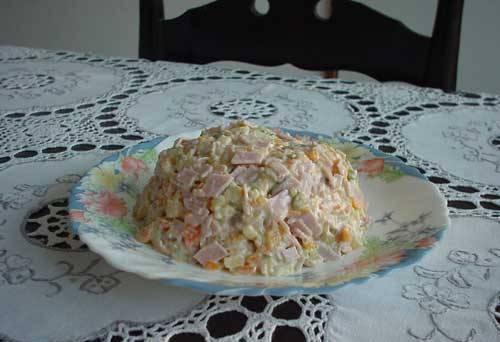 Руска салата. Снимка: wikimedia commons