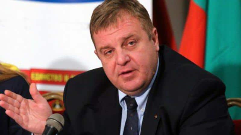 Почетният председател на ВМРО Красимир Каракачанов изразена позицията си в