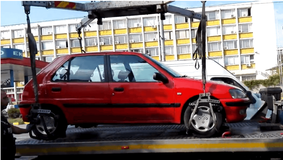 Дупнишките общински съветници ще решат съдбата на репатриращия автомобил Това