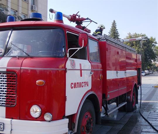Пожарникари, пожарен автомобил, РСПБЗН-Силистра