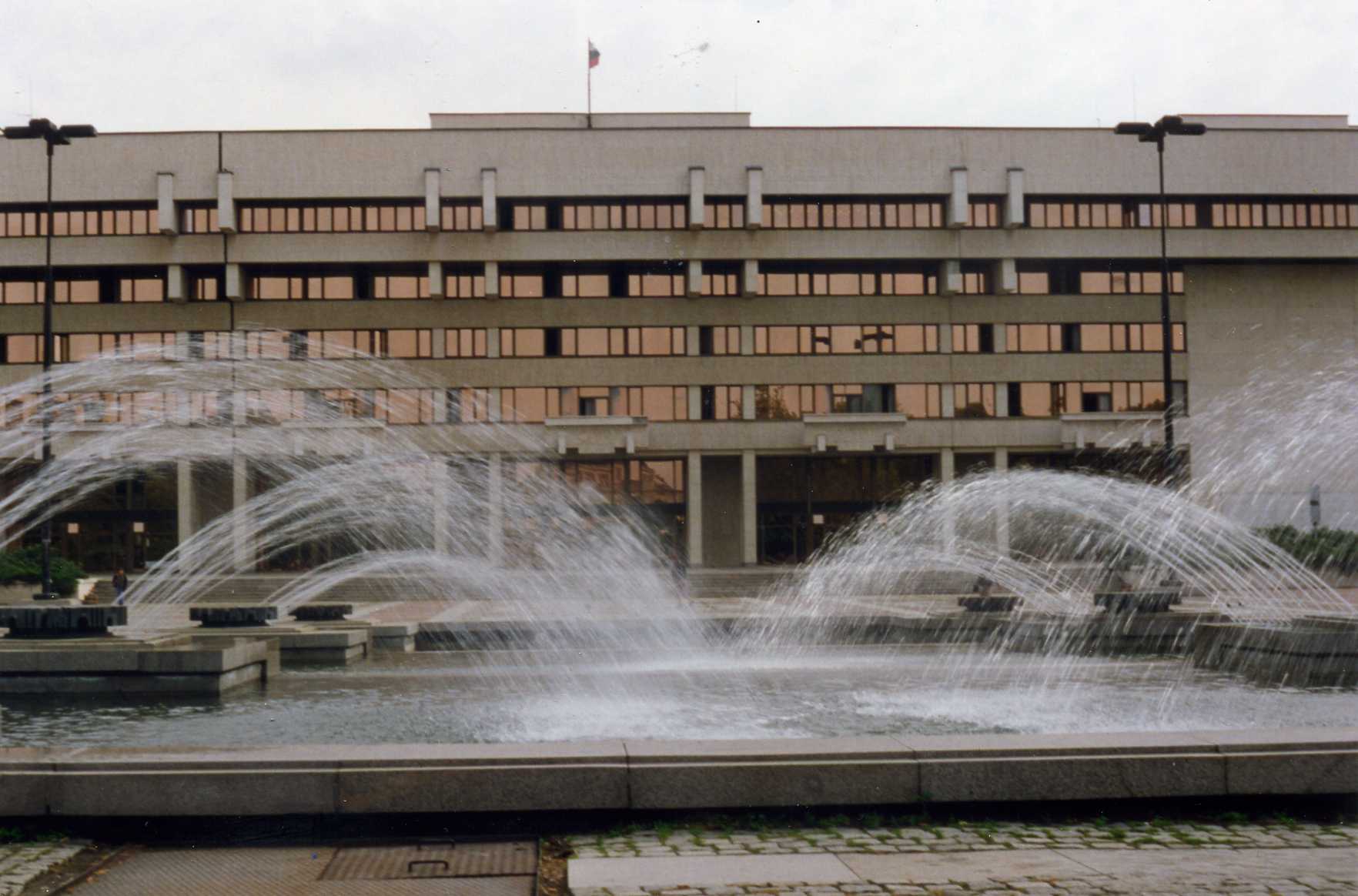 Удължава се крайният срок за подаване на документи по Основната