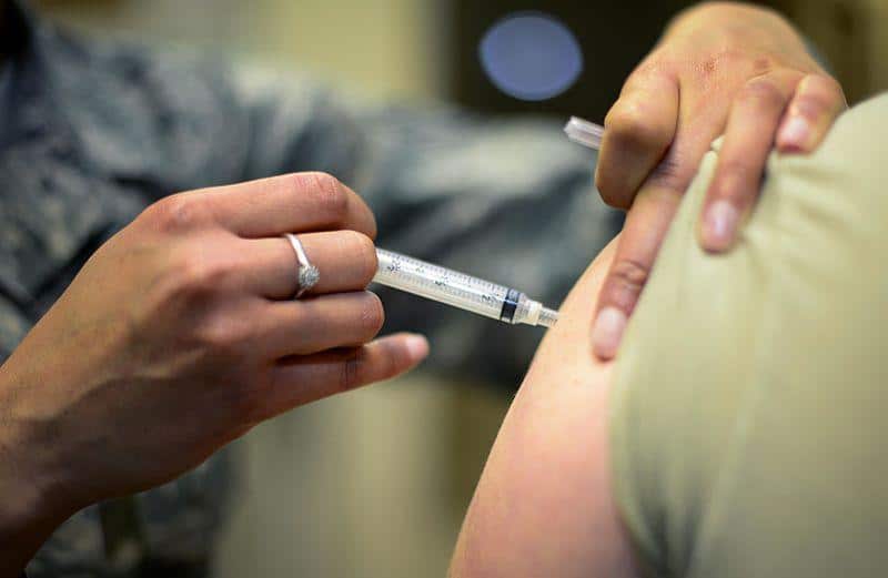 Почти двойно повече пенсионери ще могат да се ваксинират безплатно