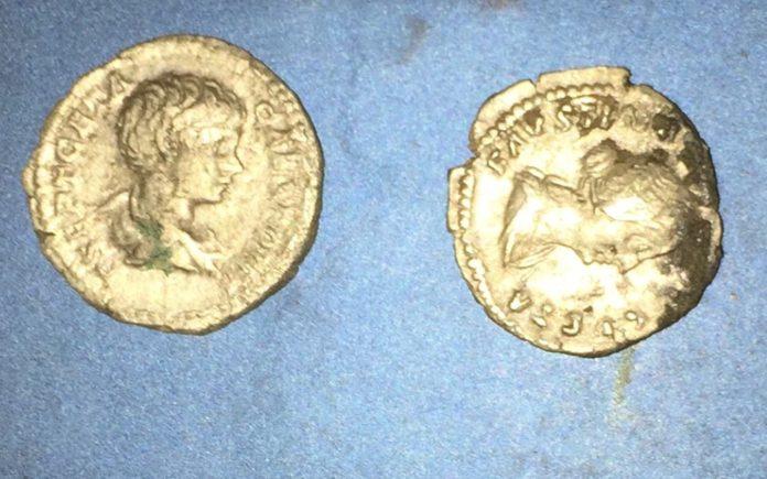 Предметите са особено ценни. Снимка: ОДМВР Бургас