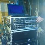 Усилвателите ще обслужват до 32 микрофона. Снимка: Веселин Максимов