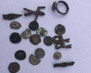 Част от ценните предмети. Снимка: ОДМВР Бургас