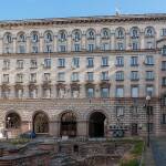 МОН ще отпусне близо 2 милиона лева за обучение по български и фолклор в Испания. Снимка: Общомедия