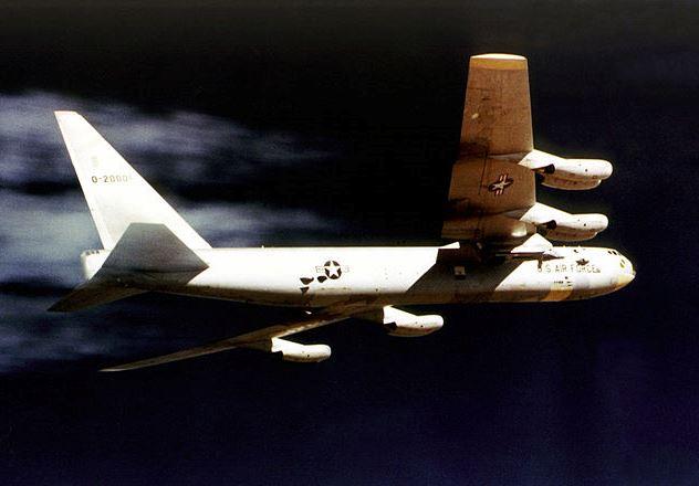 Б-52. Снимка: Общомедия