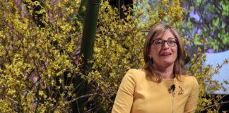 Министър Екатерина Захариева