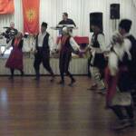 Данъчните два часа играли хоро. Снимка: Общомеди