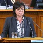 Корнелия Нинова заяви, че не желае да е евродепутат. Снимка: ЮТуб