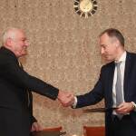 Министър Красимир Вълчев и заместник-министърът на културата Румен Димитров