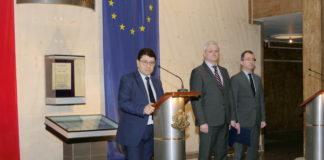 МВР няма да строи нови бежански лагери