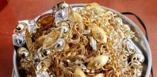 Златни накити. Снимка: Архив Агенция Митници