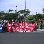 И съседен Салвадор демонстрира за Венецуела. Снимка: Общомедия