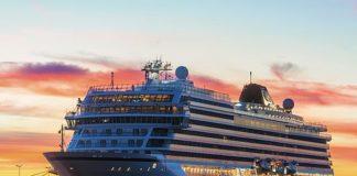 ''Вайкинг Скай'' на котва във френско пристанище. Снимка: Общомедия