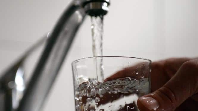Цената на водата за потребителите в цялата страна трябва да