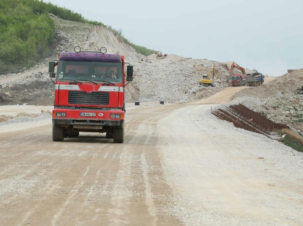 Ремонт. АМ ''Хемус''. Снимка: МС