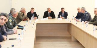 Бойко Борисов по време на посещението си във факултет ''Авиационен''. Снимка: Министерски съвет