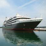 Круизен кораб