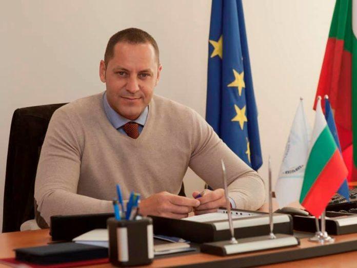 Александър Манолев