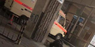 Пиян човек пред болница в Благоевград