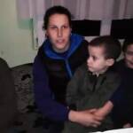 Самотна майка на три деца от Русе