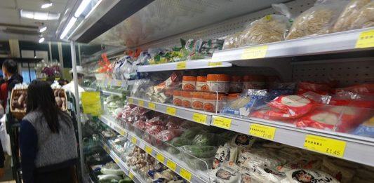 Хранителни стоки в магазин