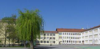 78 средно училище "Христо Смирненски" в град Банкя