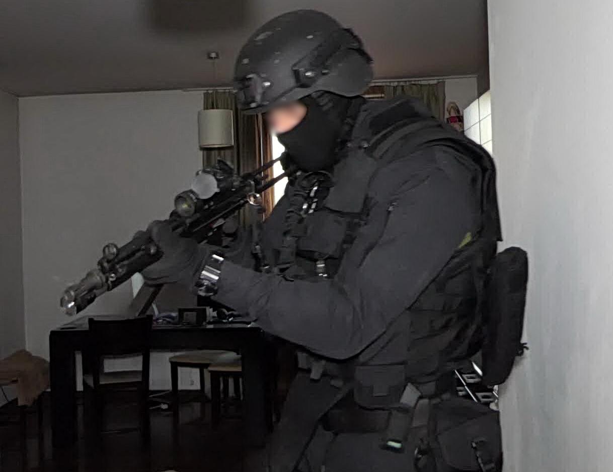 Снимка МВР Тази сутрин около 07 00 ч цивилни и униформени въоръжени