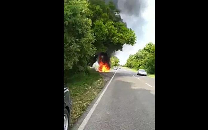 Автомобил се е самозапалил