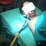 Дете с ножица в главата