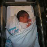 Новородено