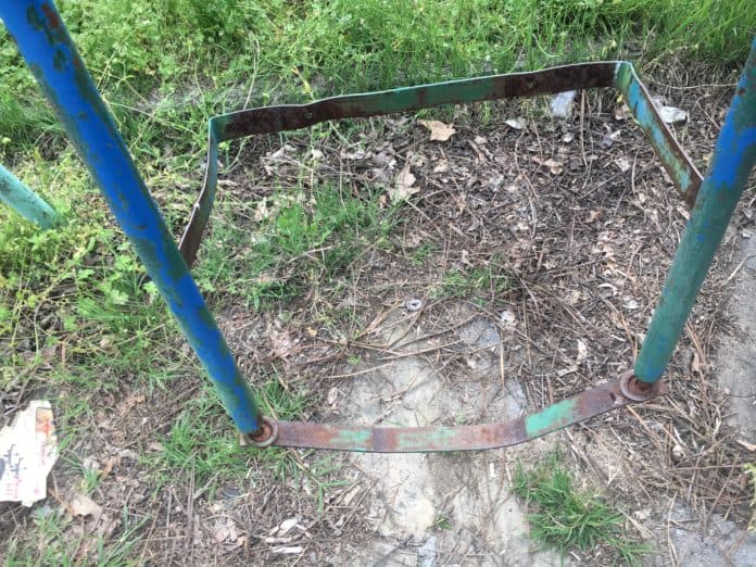 Опасна люлка