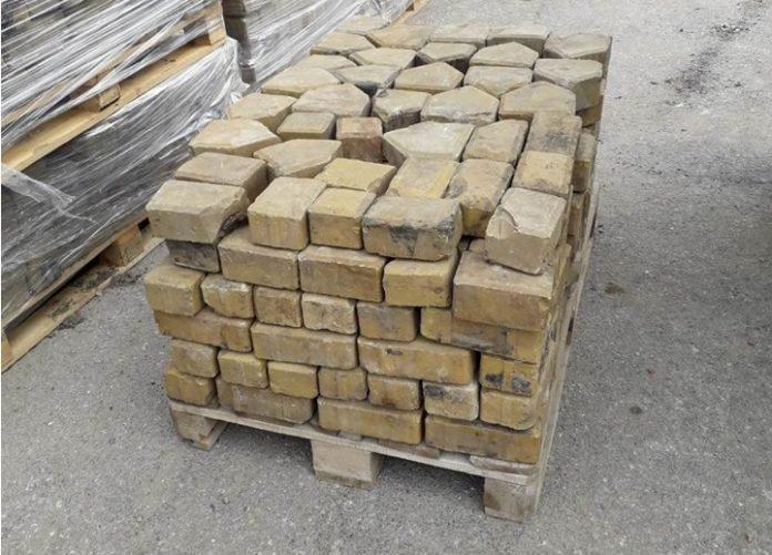 Жълти павета