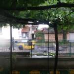 Асфалтиране по време на дъжд