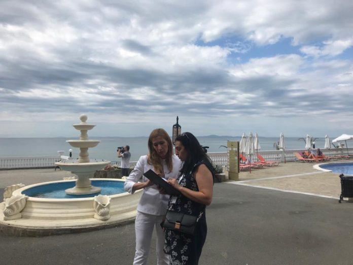 Николина Ангелкова, проверка в "Елените"