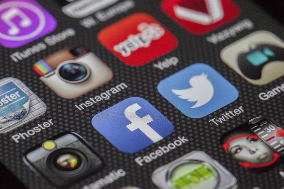Социалните мрежи Facebook, Instagram и Threads са недостъпни за своите