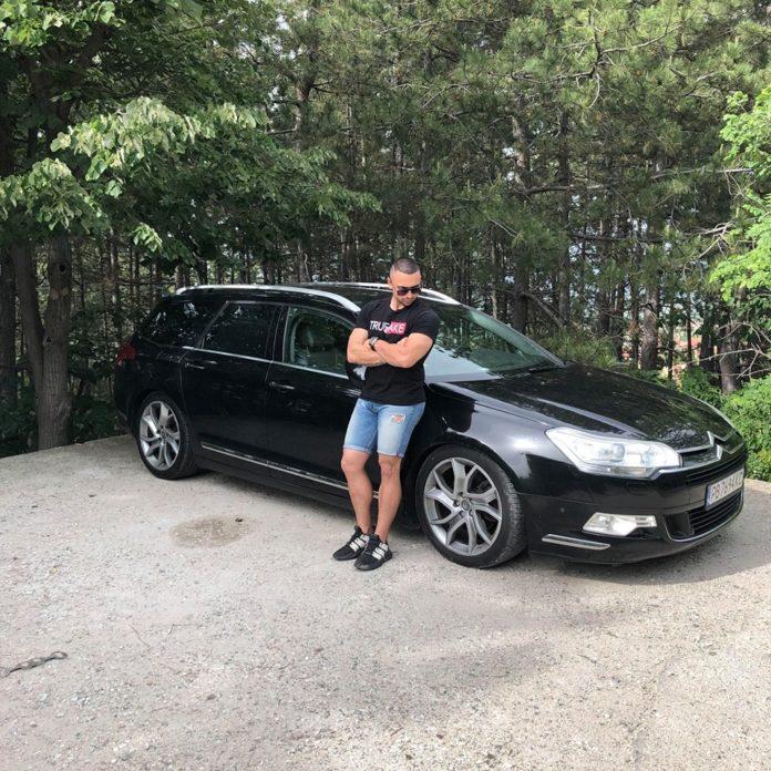 Достойна постъпка. Снимка: Фейсбук, Яни Монтанов