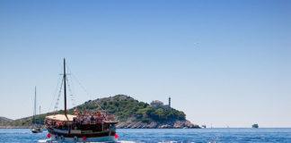 Туристическо корабче