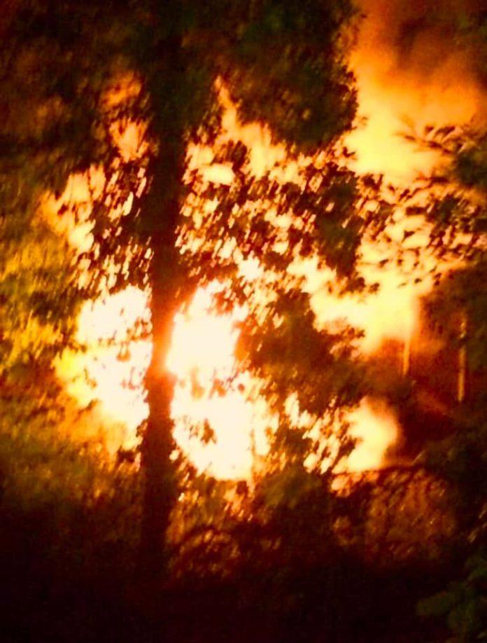 Палеж на автомобил