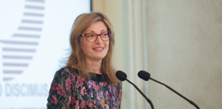 Екатерина Захариева