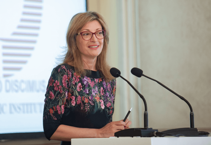 Екатерина Захариева