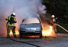 Горящ автомобил, пожар