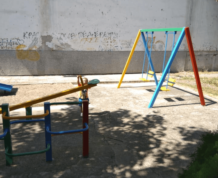 Детска площадка