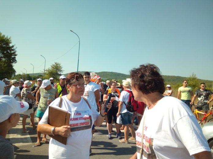 Протестът в Атия. Снимка: Фейсбук, Nevena Slavova