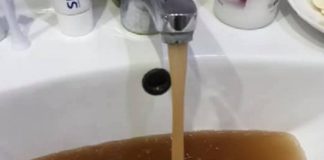 Мръсната вода. Снимка: Фейсбук, Aneliya Simeonova